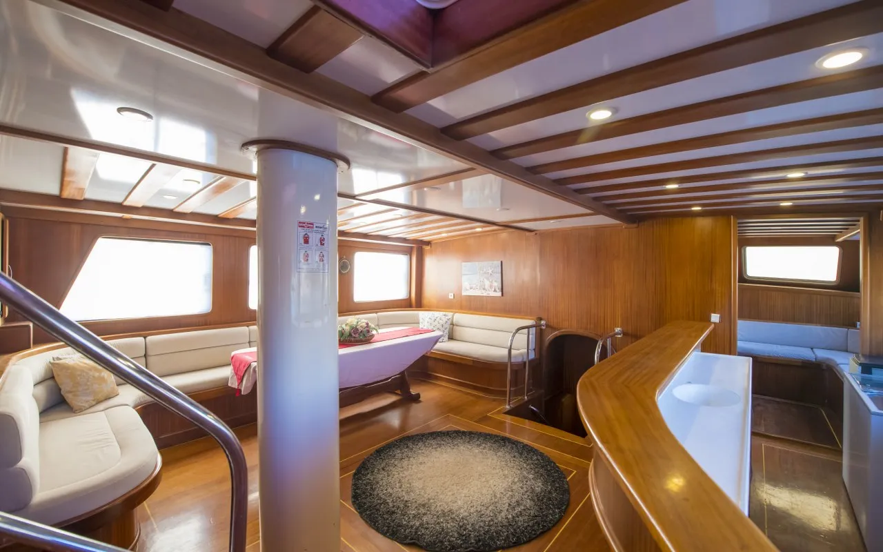 Gulet Cagan - Saloon